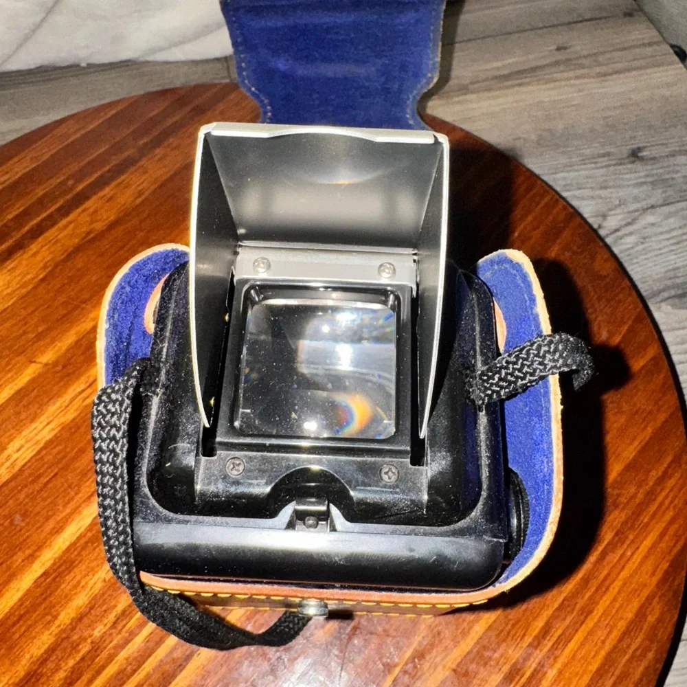 Vtg. Argus 75 Camera Seventy Five Collectible Camera/Photography w/leather Case